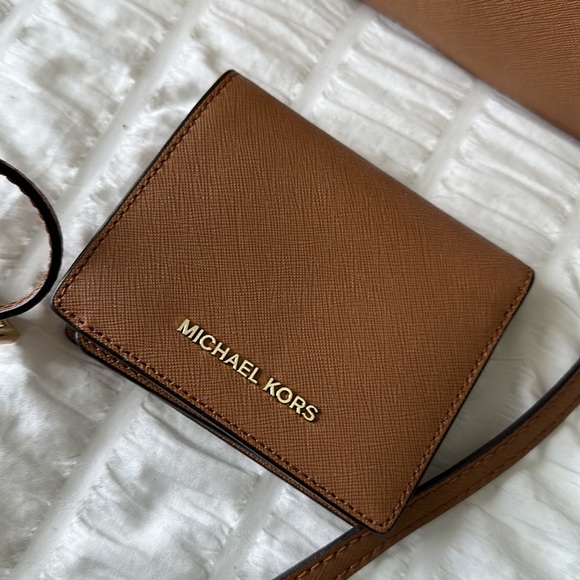 Purse & wallet - Picture 2 of 3